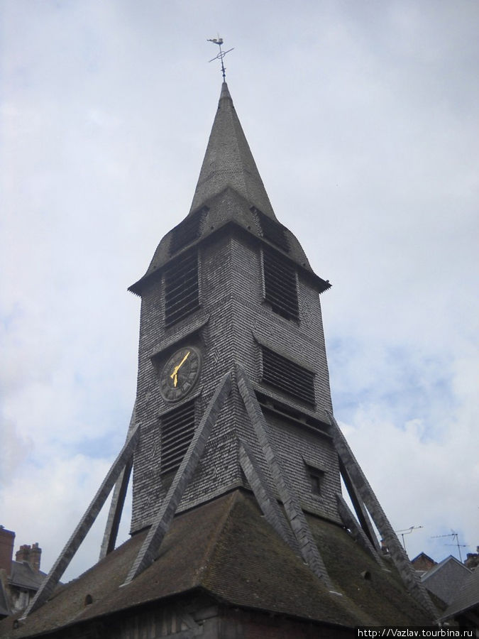 Церковная колокольня Онфлёр, Франция