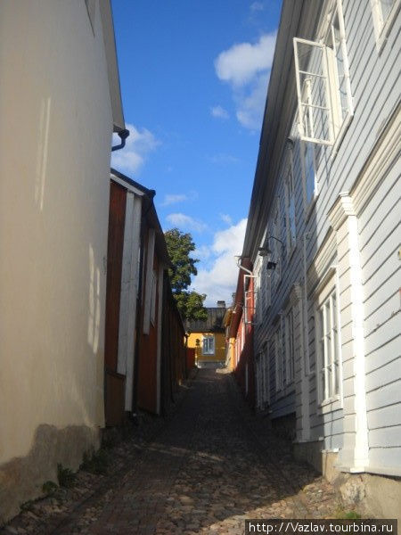 Один из переулков Порвоо, Финляндия