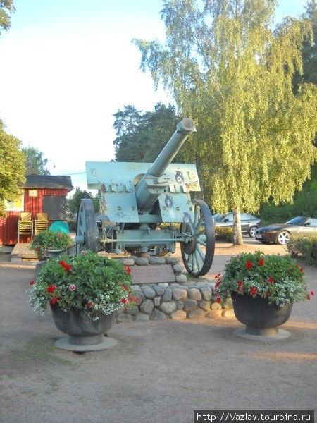 Памятник войне Порвоо, Финляндия