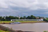 Яросла́вово Двори́ще и Торг — исторический архитектурный комплекс на Торговой стороне Великого Новгорода.