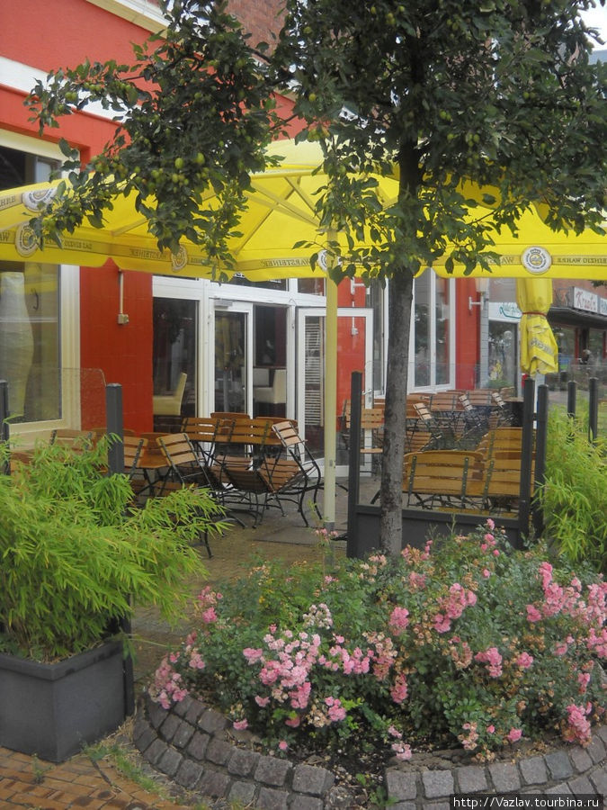 Уличное кафе Рендсбург, Германия