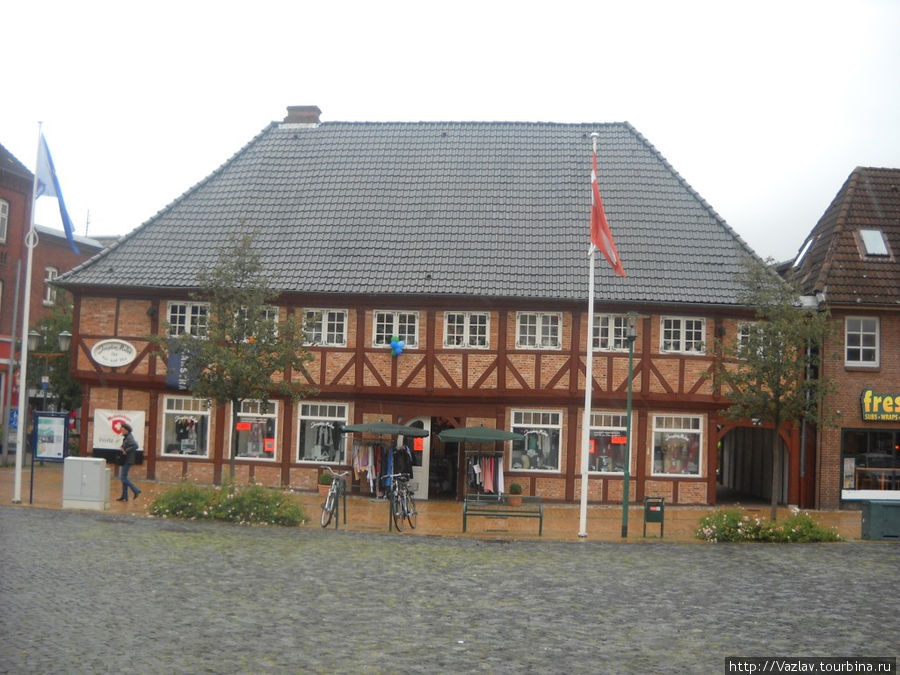 Старинная архитектура Рендсбург, Германия