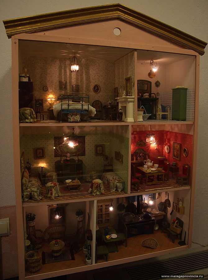 Музей игрушечных домиков. Малага. Museo Casas de muñecas. Малага, Испания