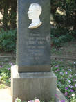 Памятник Л.Толстому.