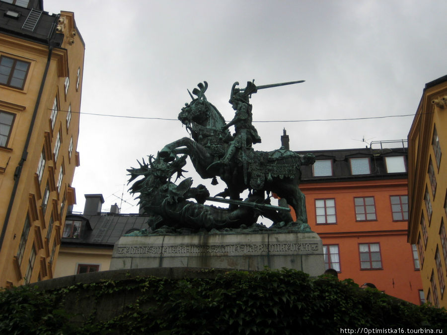 Памятники и скульптуры, которые мы увидели в Стокгольме. Стокгольм, Швеция