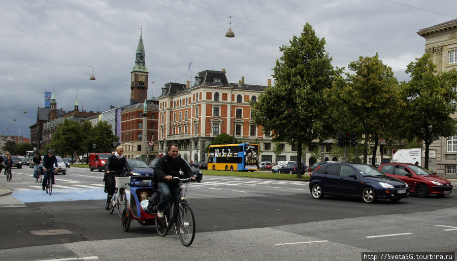Велосипедисты в Копенгагене. Копенгаген, Дания