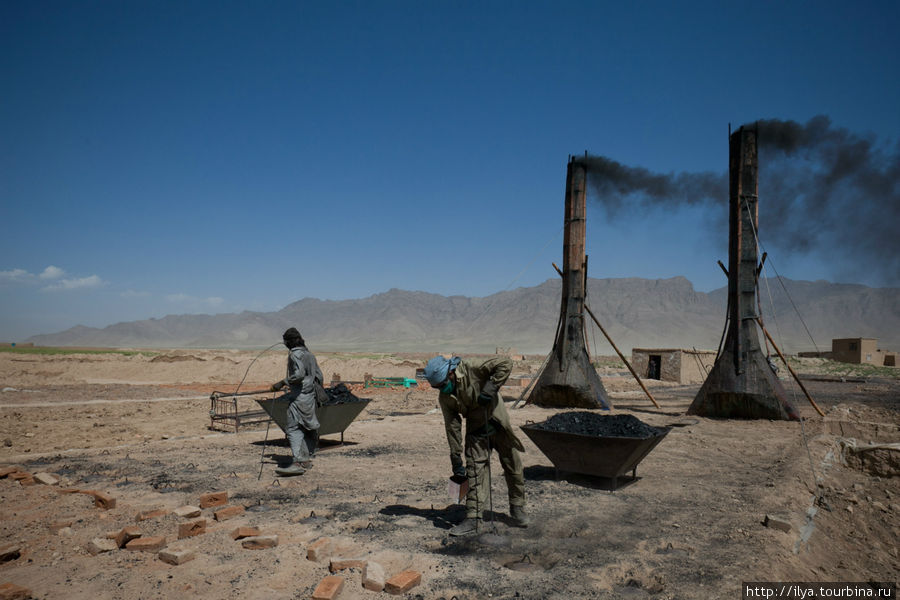 Кирпичная фабрика Баграм, Афганистан