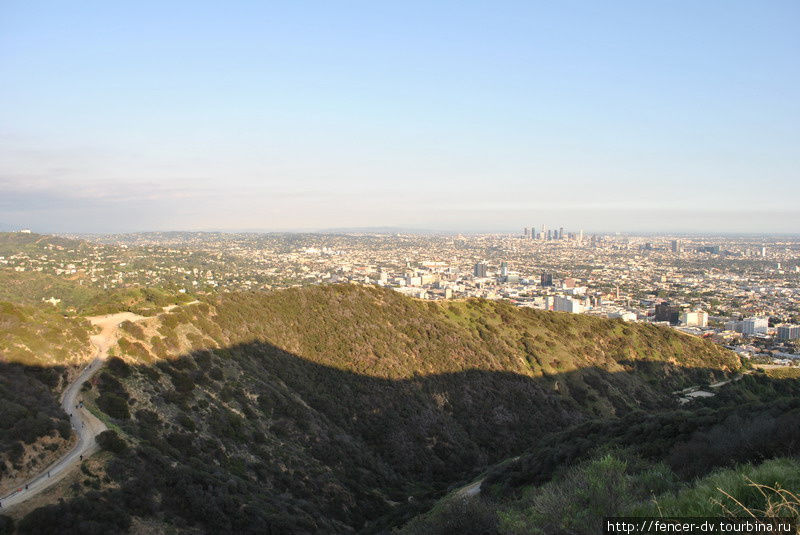Малхолланд Драйв - самая длинная улица Лос-Анджелеса Лос-Анжелес, CША