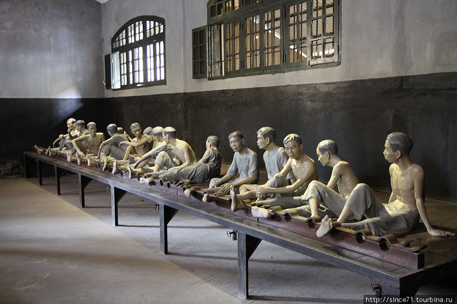 11. Реконструкция условий в камере заключенных Ханой, Вьетнам