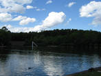 Общий вид на озеро в парке