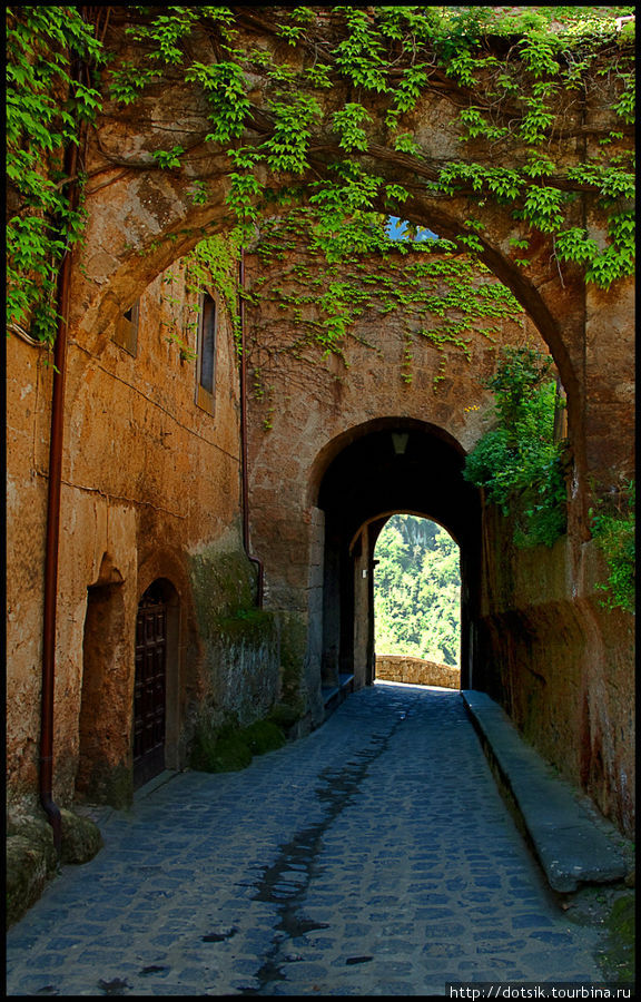 Чивита Ди Баньореджио - полузаброшенный кусочек рая Баньореджо, Италия