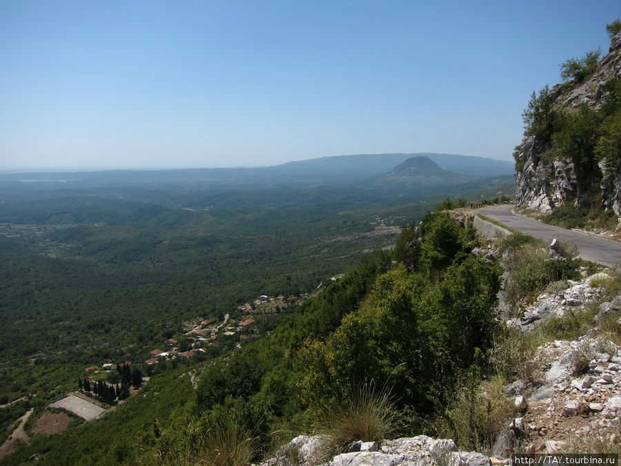 путь на перевал Скадарское озеро, Черногория