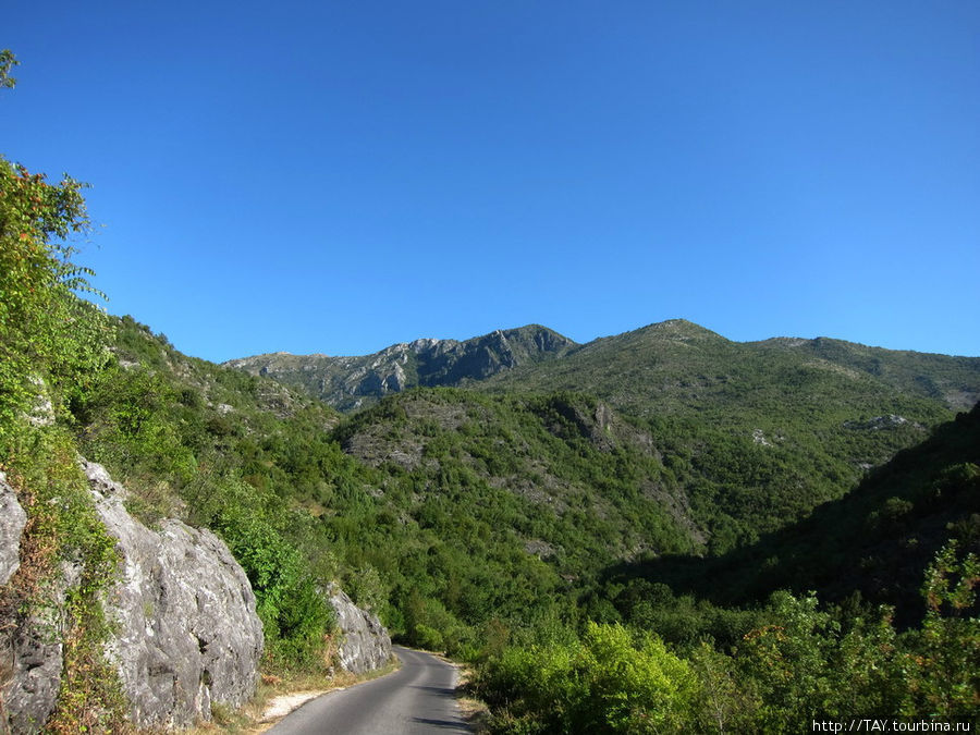 Старая дорога на БАР Скадарское озеро, Черногория