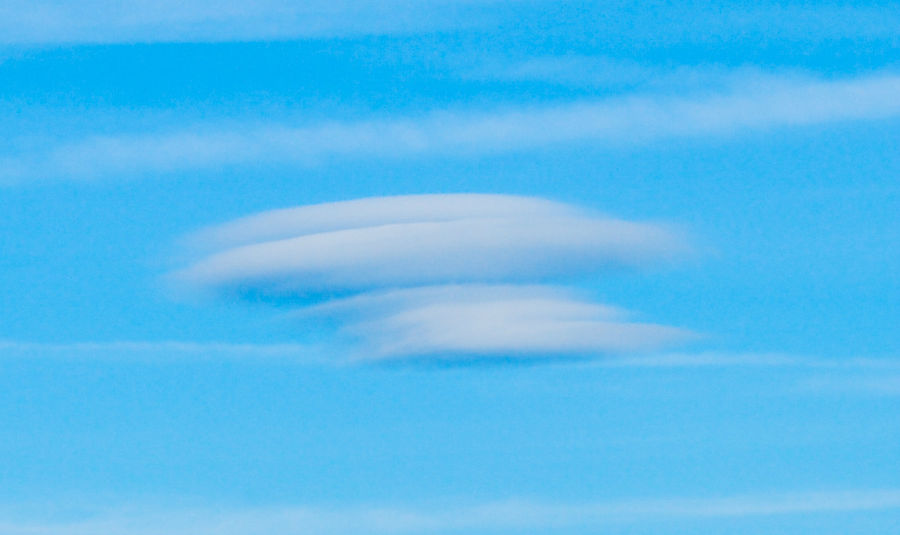 Космическое перистое облако. Из увиденного на первой стоянке. Португалия