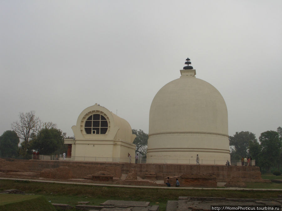 Храм Паринирвана и Ступа Паринирвана Кушинагар, Индия