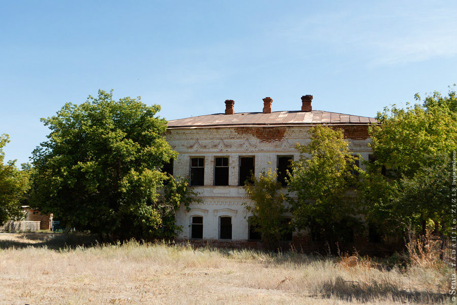 Черноярский район,бывший женский монастырь,церковь в Старице