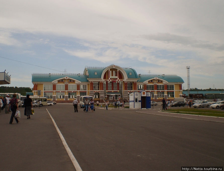 Железнодоржный вокзал Бийск, Россия
