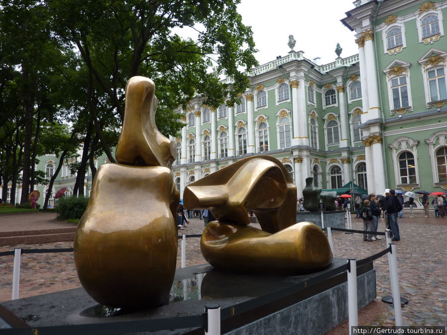 Скульптура в четырех частях Санкт-Петербург, Россия