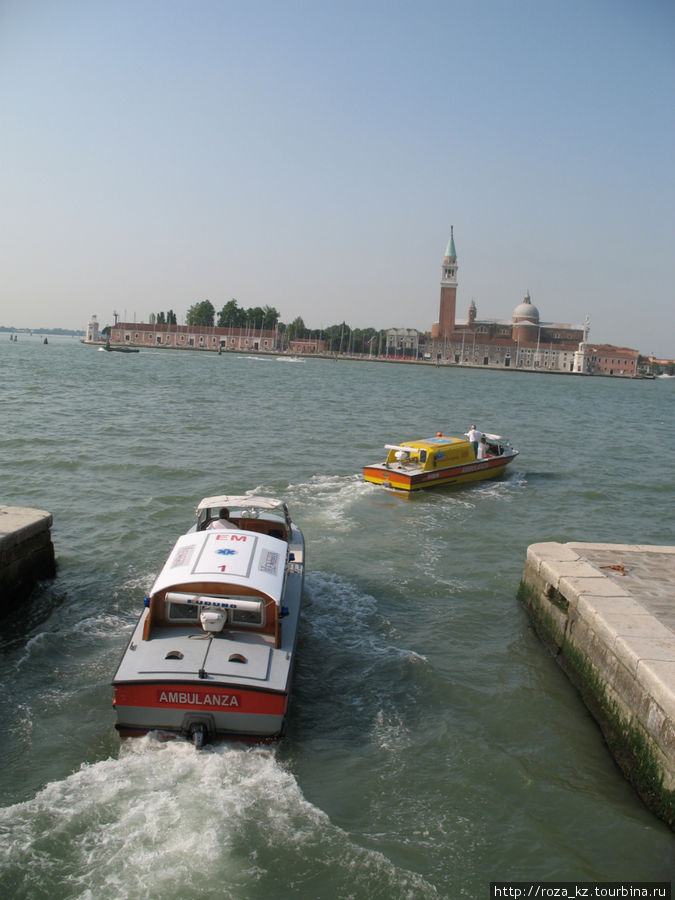 скорая помощь по венециански Венеция, Италия