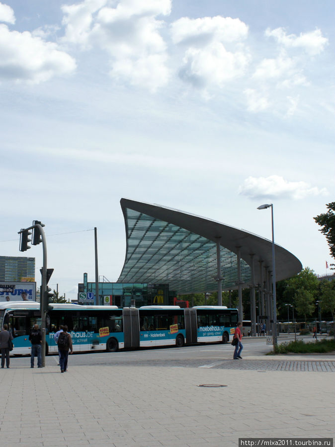 ZOB (автобусный вокзал) Гамбург, Германия