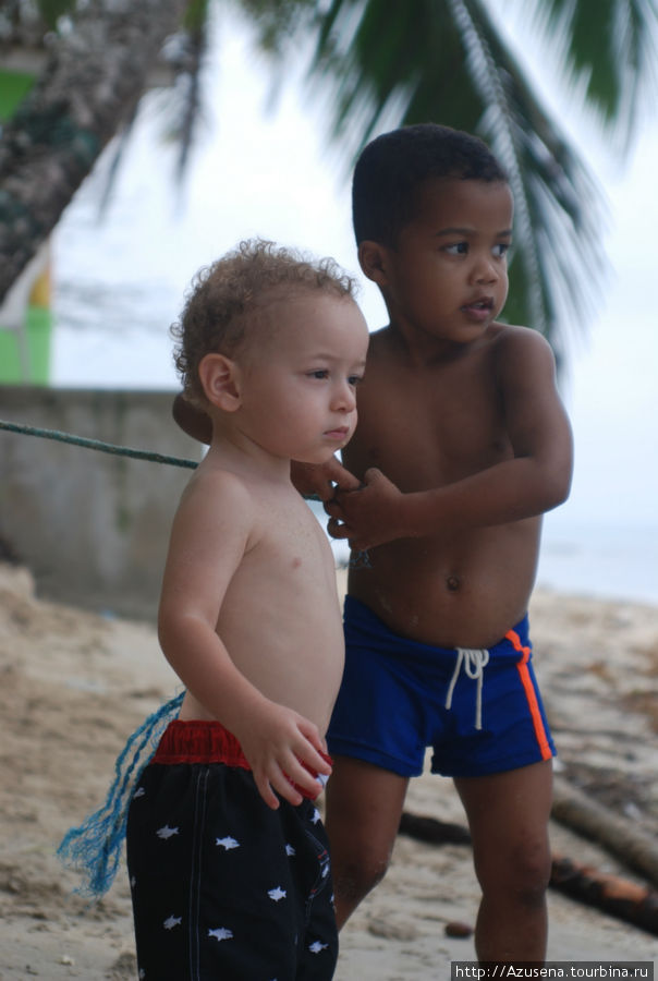 Вот они, дети мира! Остров Исла Гранде, Панама