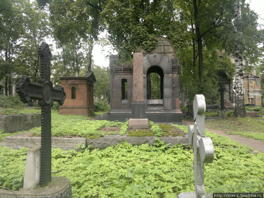 Никольское кладбище лавры