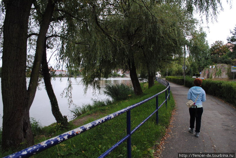 Вдоль озера Вайгар Йиндржихув-Градец, Чехия