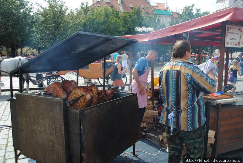 Летние ярмарки Старомака Прага, Чехия