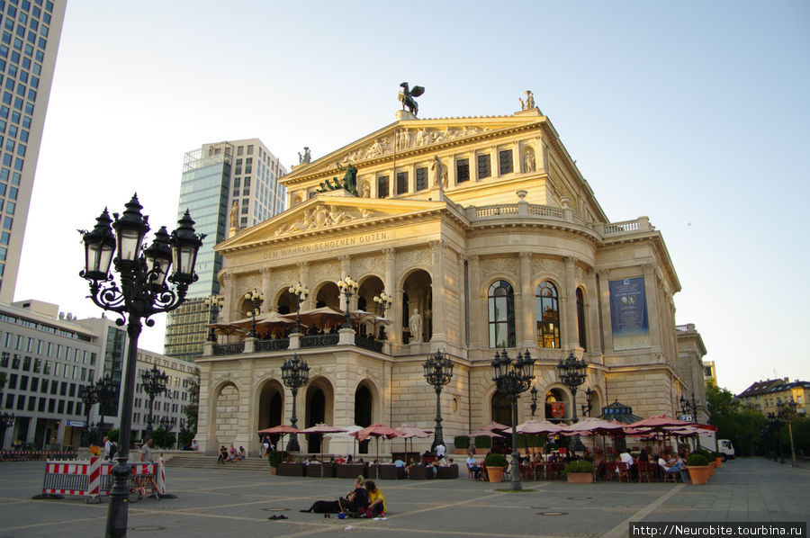 Старая городская Опера Франкфурт-на-Майне, Германия