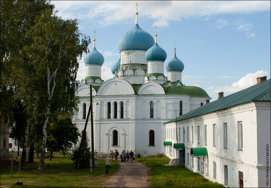 Богоявленский монастырь фото углич