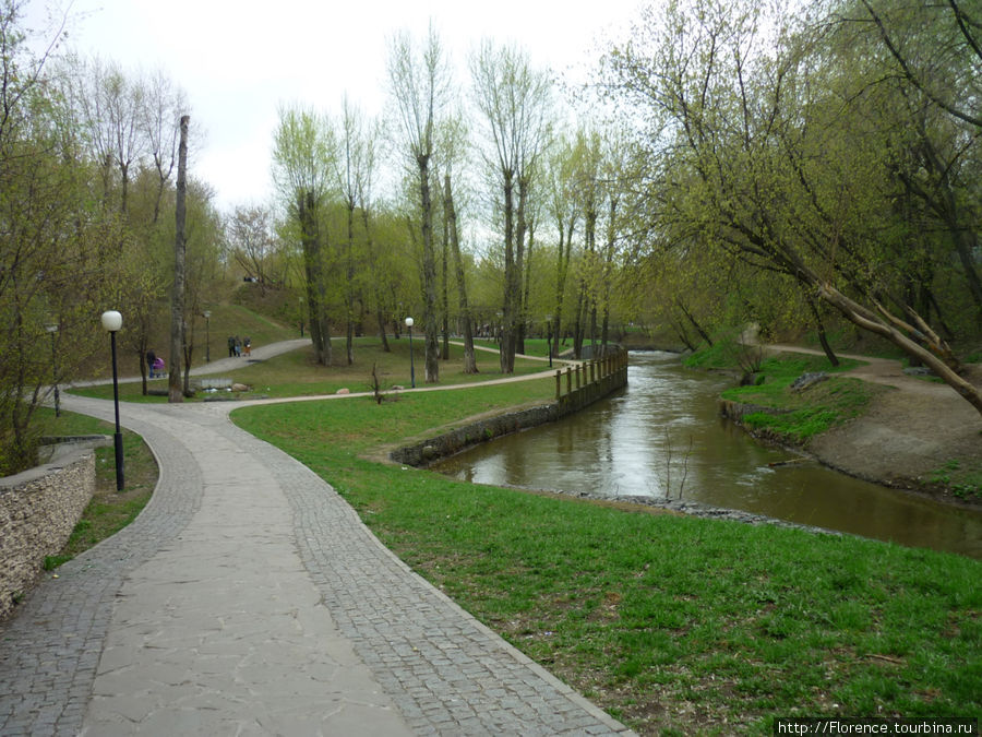 Отрадное парк солнечный