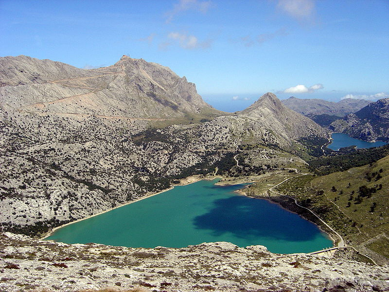 Озера-водохранилища Кубер и Горг Блау Остров Майорка, Испания