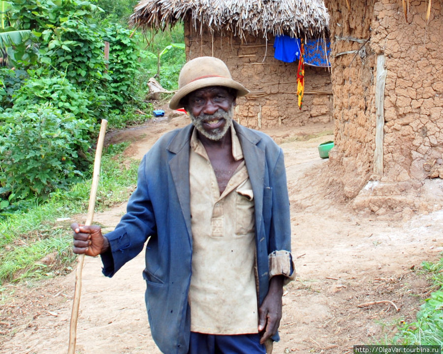 Самым пожилым был старик, державшийся немного особняком Кабале, Уганда