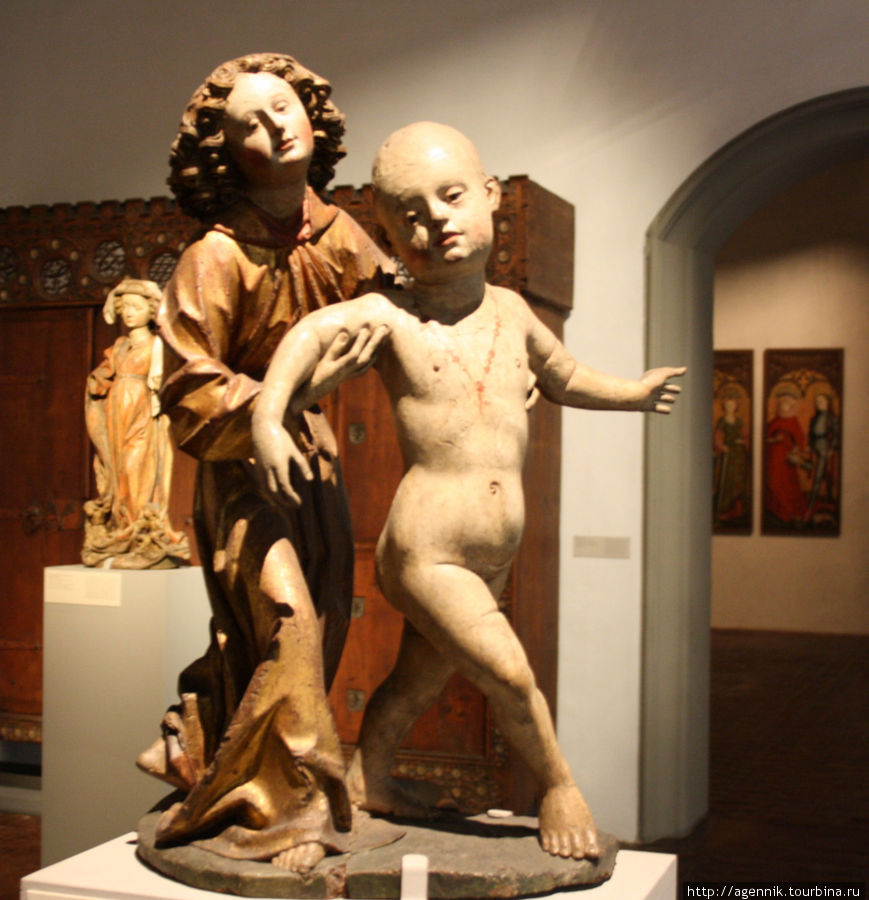 Ангел учит ходить младенца Иисуса Мюнхен, Германия