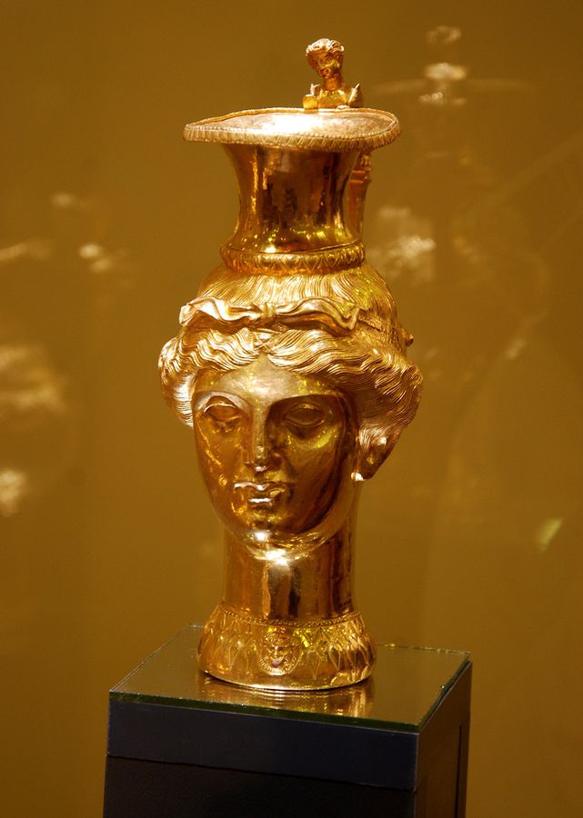 Фракийский клад и золотая маска царя Терес Болгария