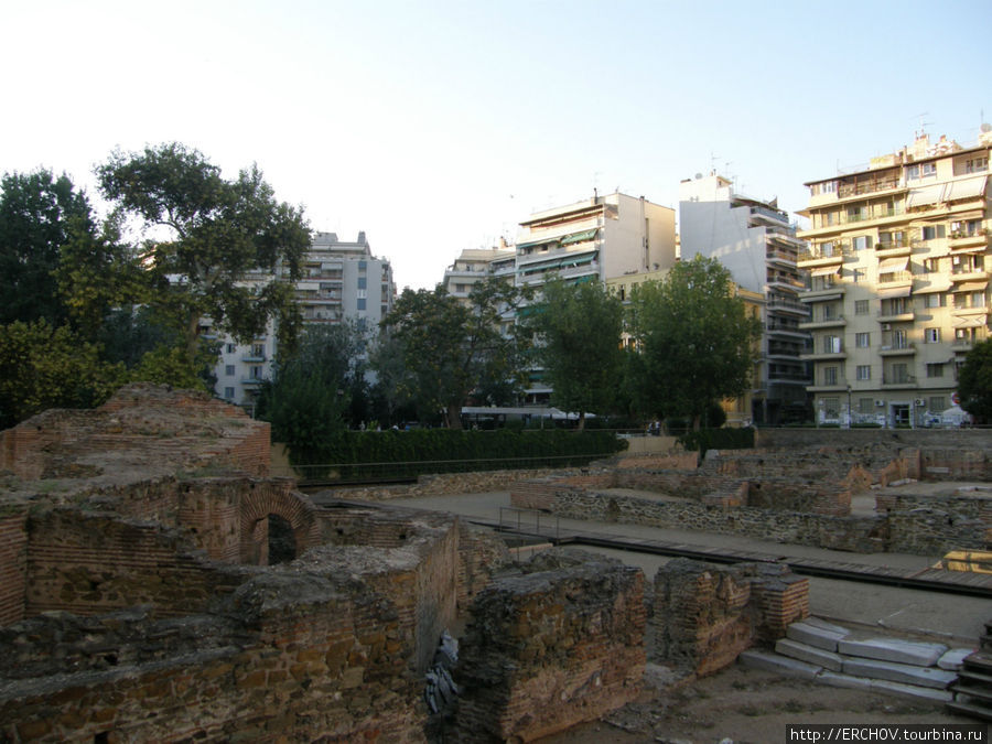 Город, потерявший три первые буквы Салоники, Греция
