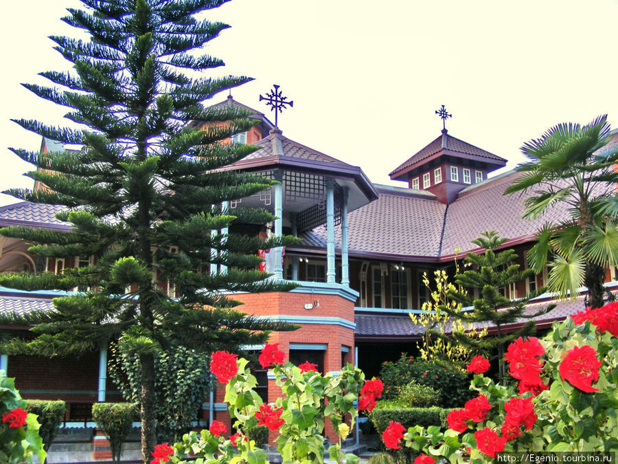 Гималайское христианство. Католический собор Катманду Катманду, Непал