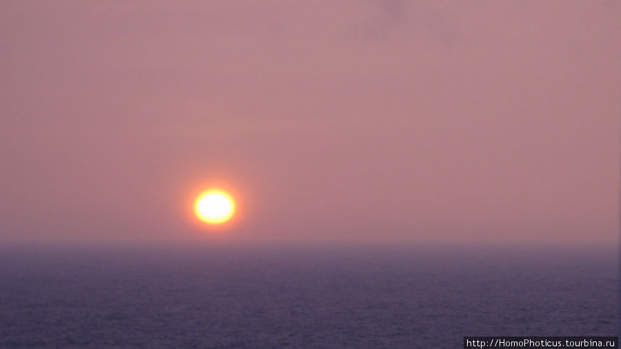 Закат в Охотском море Сахалинская область, Россия
