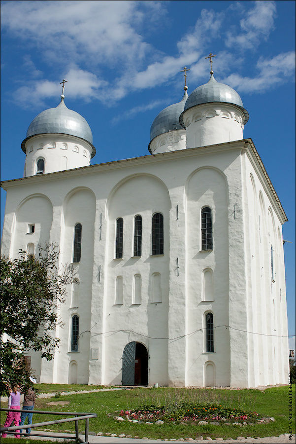 Юрьев монастырь Великий Новгород, Россия