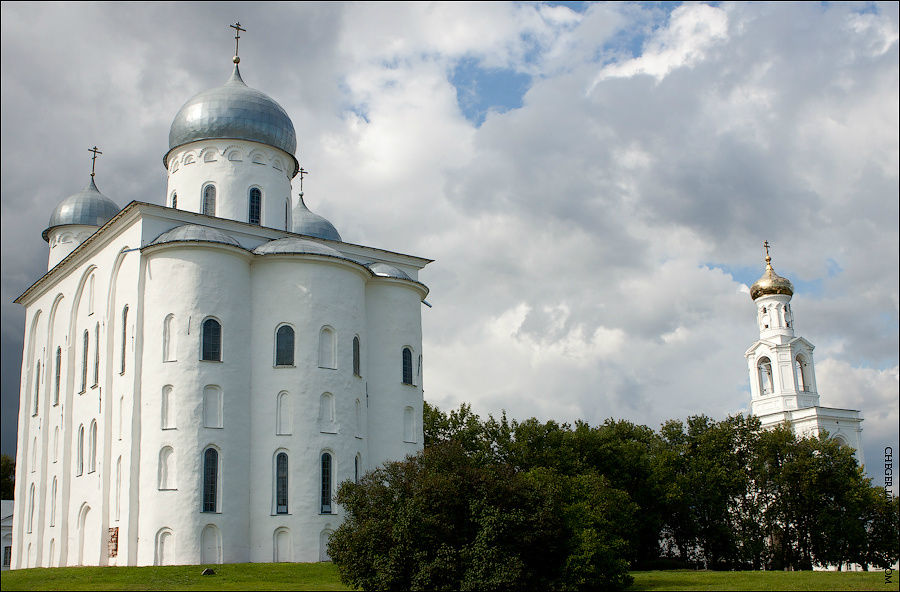 Юрьев монастырь Великий Новгород, Россия