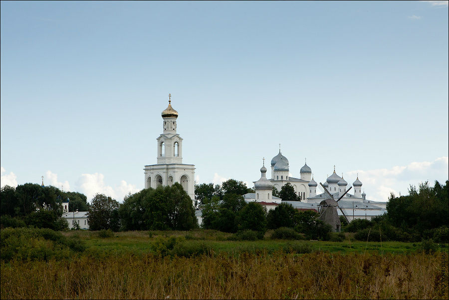 Юрьев монастырь Великий Новгород, Россия