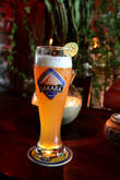 Немецкое не фильтрованное неплохое  пиво, стоит 22 фунта ( 120 руб.) в Ирландском пабе