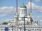 Купол собора со стороны торговой площади