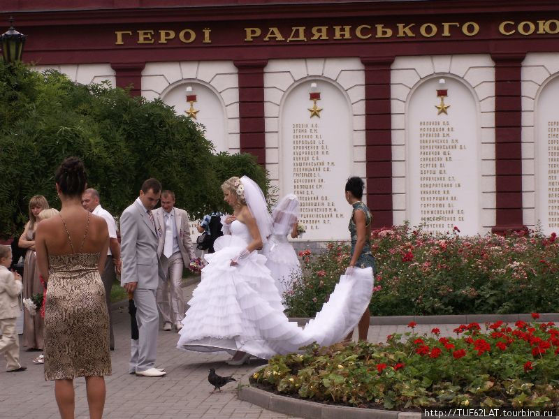 Оперный, архитектура и люди. Одесса, Украина