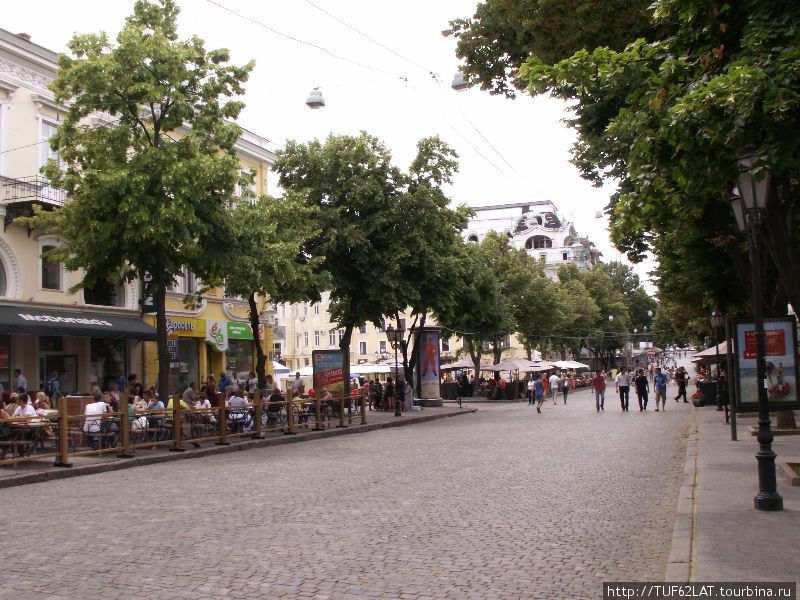 Дерибасовская улица. Одесса, Украина