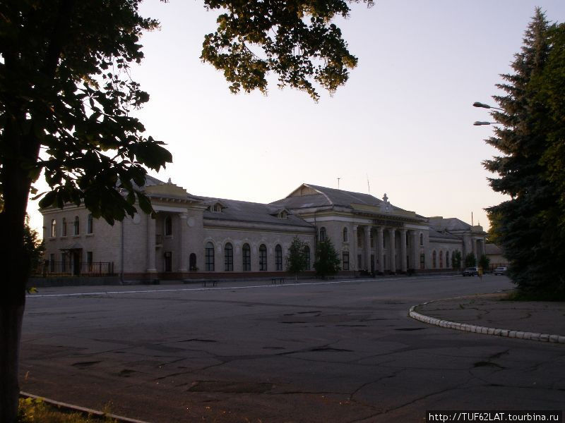 Здание жд вокзала Бендеры, Приднестровская Молдавская Республика