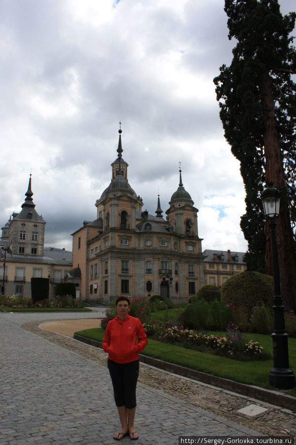 Дворец Сан Ильдефонсо Гранада, Испания