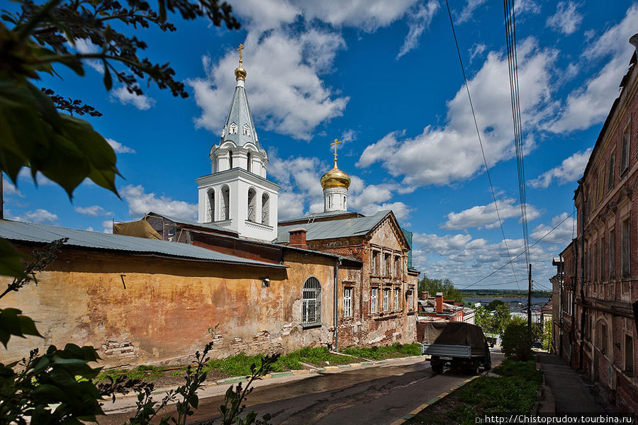 Ильинская церковь (Ильи Пророка), в честь которой названа улица Ильинская. Нижний Новгород, Россия