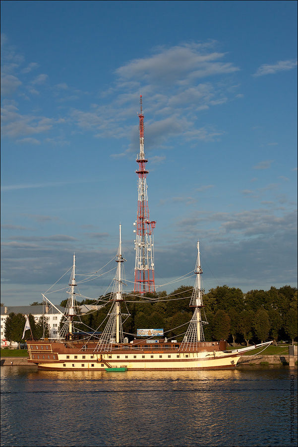 Новгородская набережная Великий Новгород, Россия