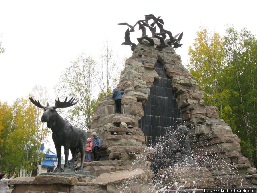 Ханты-Мансийск: памятники, звери, монументальные сооружения